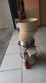 Macina pane per pan grattato