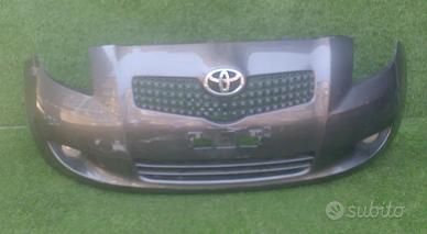 PARAURTI ANTERIORE COMPLETO TOYOTA Yaris Serie (08