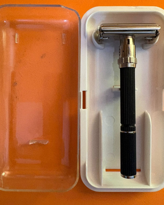 Gillette Super Adjustable Black Beauty 1971 - Case