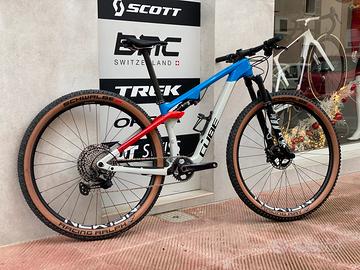 Mtb full Cube Ams 100 C:68 Sl 29