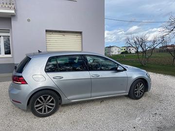 VOLKSWAGEN GOLF 7.5 TGI 1.5 BLUEMOTION
