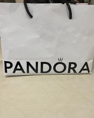 colllana pandora in argento con perle
