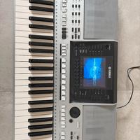 YAMAHA PSR 900S