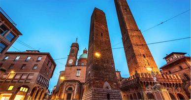 Appartamento di 100 m² con 4 locali a Bologna