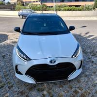 Yaris ibrida 2021 km 32000