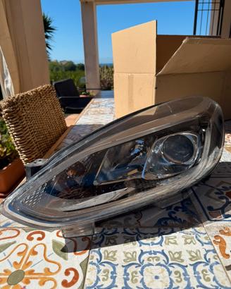 Faro Ford Fiesta MK7