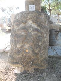 Grande Mascherone in Pietra