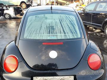 PORTELLO POST. VOLKSWAGEN NEW BEETLE «I» (1999)