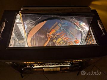 Radio vintage anni '50 portadischi o riviste