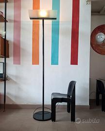 Lampada da tavolo Nomos di Norman Foster per TECNO