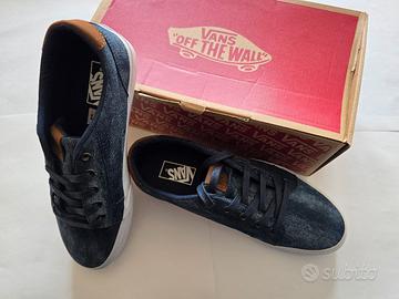 Scarpe Vans di tela 