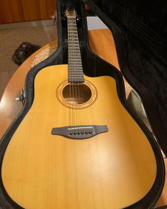 Chitarra acustica