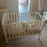 Lettino con sbarre