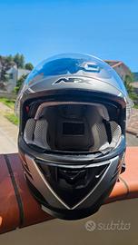 Casco integrale AFX nero. 