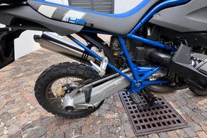 BMW HP2 ENDURO tenuta maniacalmente