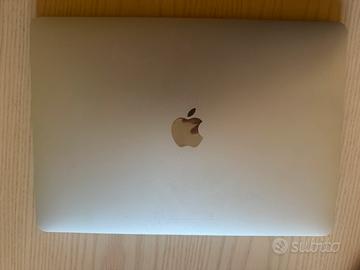 MacBook air 13” M1