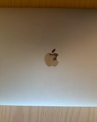MacBook air 13” M1