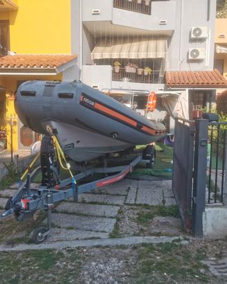 gommone motore e carello 