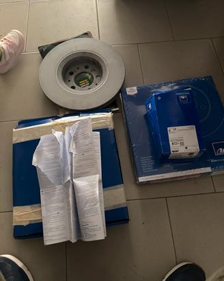 Dischi freni anteriori +pastiglie per Volvo