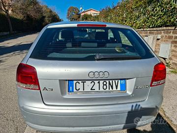 Automobile Audi a3