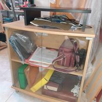 Porta tv con rotelle 