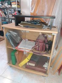 Porta tv con rotelle 