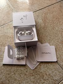 Airpods Pro 3 con custodia di ricarica