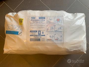 Zattera Eurovinil Compact Dry entro 12 miglia