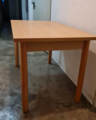 TAVOLO  DA CUCINA+ 4 SEDIE IN LEGNO Prezzo Trattab