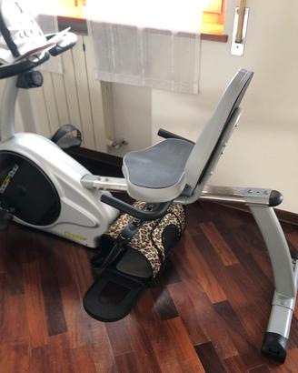 Cyclette con schienale
