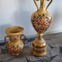 vasi con decorazioni floreali, vintage