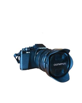 Olympus OM-D E-M10 Mark II + M.Zuiko 12-40 f/2.8