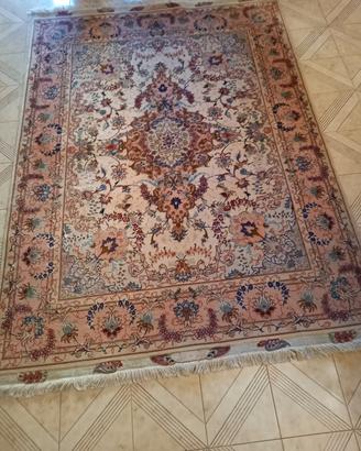 tappeto persiano Tabriz