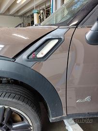 Parafango sinistro MINI COUNTRYMAN del 2011