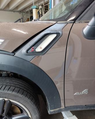 Parafango sinistro MINI COUNTRYMAN del 2011
