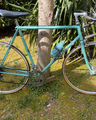 Bicicletta BIANCHI da corsa vintage.