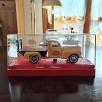 Modellino Dodge Plateau Coca Cola 1:43