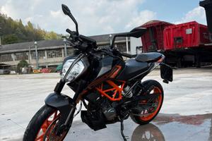 ktm duke 125
