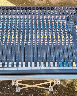 Mixer Allen &Heath Zed 22 fx con case
