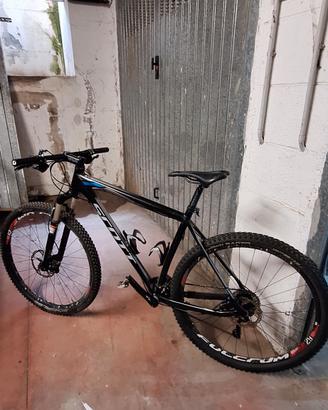 SCOTT Scale 940 - 29" | Shimano XT | RockShox Reba