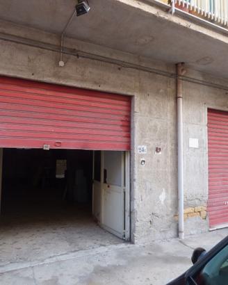 Ampio locale artigianale pressi autostrada L/21