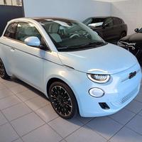 FIAT 500e Berlina 42 kWh La Prima by Bocelli