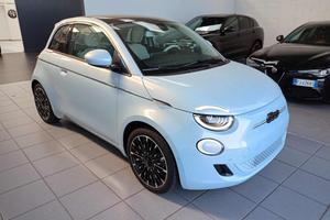 FIAT 500e Berlina 42 kWh La Prima by Bocelli