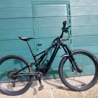 E-bike Specialized Turbo Levo taglia S
