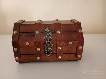 Bauletto portagioie in legno