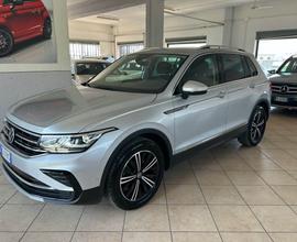 VOLKSWAGEN Tiguan 2.0 TDI 150 CV SCR DSG Eleganc