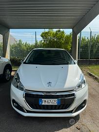 Peugeot 208 1.2 Puretech Allure 82cv