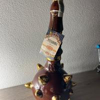 Bottiglia decorativa di vodka in ceramica