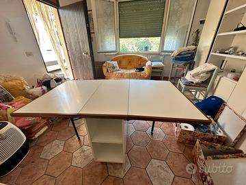 Tavolo da cucina apribile