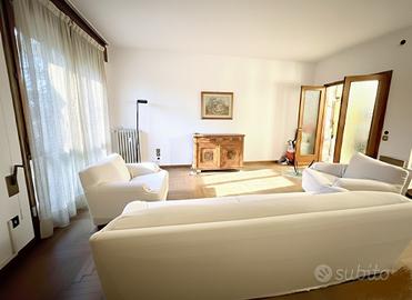 Appartamento signorile in piazzale santa c